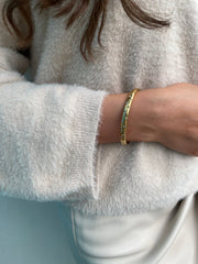 St Lucia Boutique Comet cuff bracelet - 18k gold plated - Shop women's Accessories at St Lucia Boutique