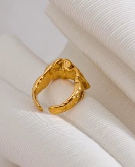 St Lucia Boutique Crinkle ring - 18k gold plated - Shop women's Accessories at St Lucia Boutique