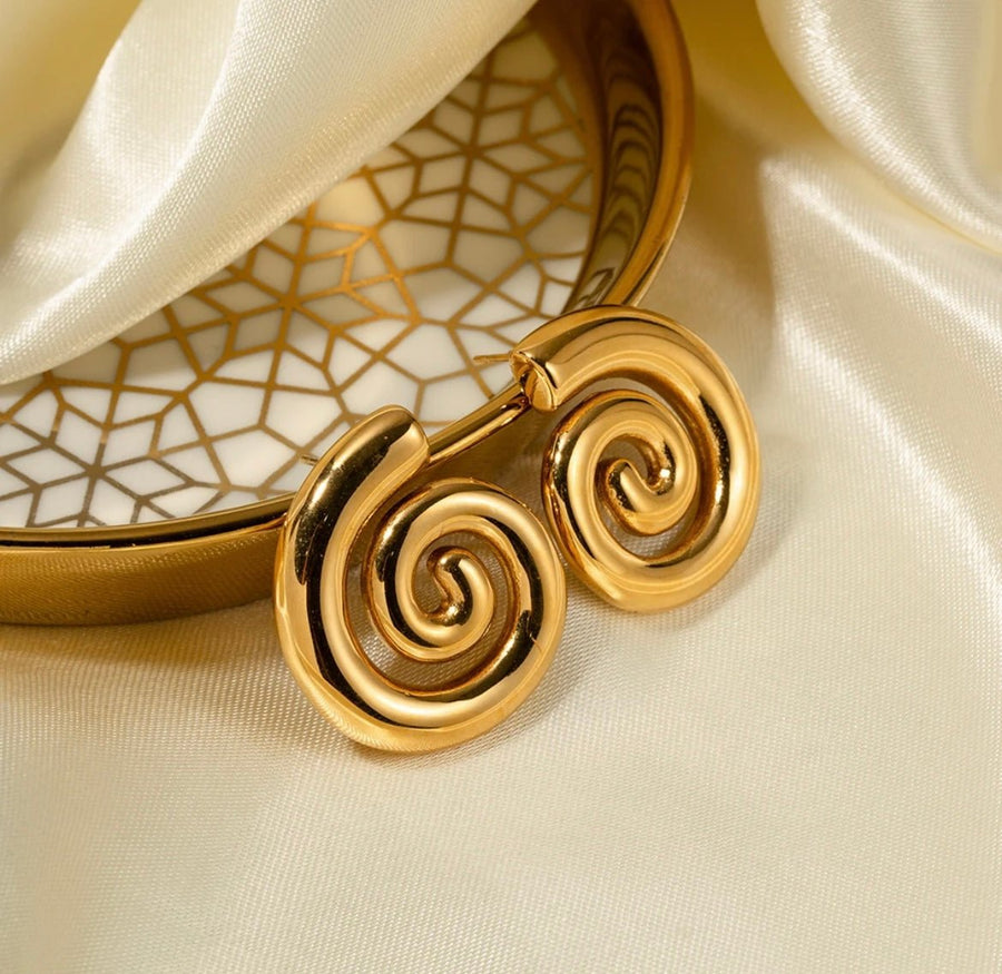 St Lucia Boutique Elise swirl earring - 18k gold plated - Shop women's earrings at St Lucia Boutique