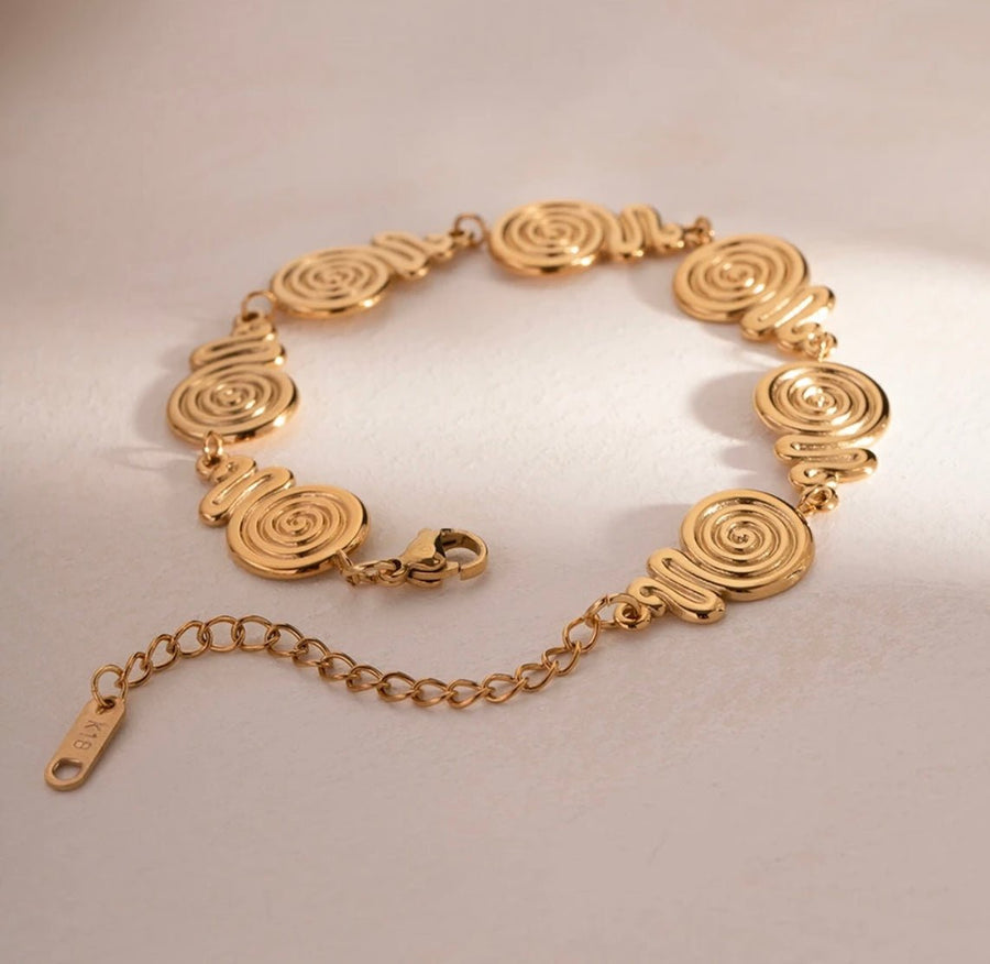 St Lucia Boutique Paradise disc bracelet - 18k gold plated - Shop women's at St Lucia Boutique