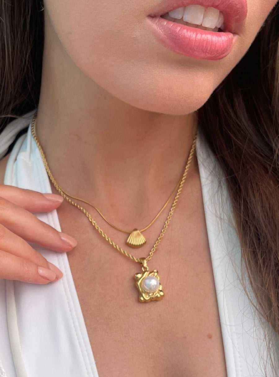 St Lucia Boutique Shell pendant necklace - 18k gold necklace - Shop women's Accessories at St Lucia Boutique